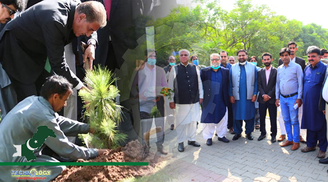 Minister opens tree planting campaign at PU
