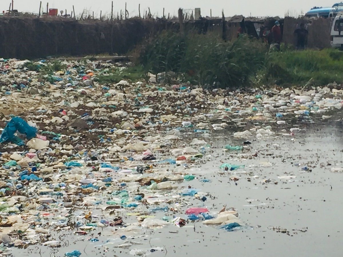Plastic in Kenjhar Lake